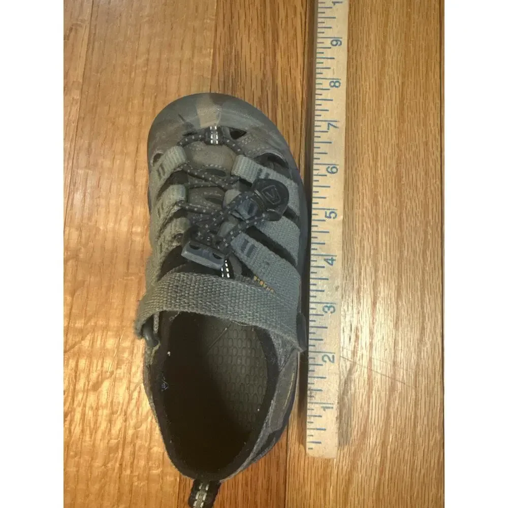 Keen Toddler Sandals Size 11 Kids Outdoor Water Hiking Shoes Excellent Condition